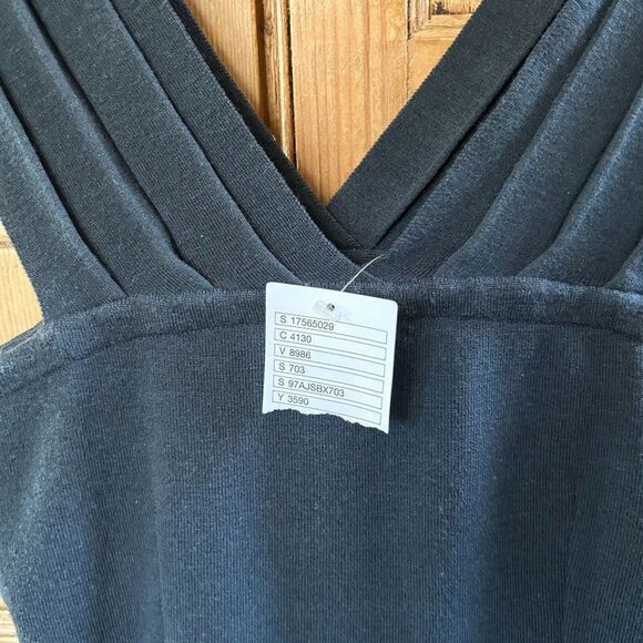 NWT Knitted & Knotted Medium Dress V-Neck V- Back Glitter Striped - Picture 3 of 11